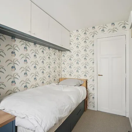 Chaillot - Luebeck Ii 2bdr Париж